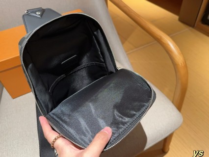 Louis Vuitton Avenue Damier Graphite Chest Bag with Badges view 9
