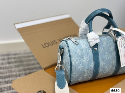 Louis Vuitton Denim Pillow Bag Blue view 6