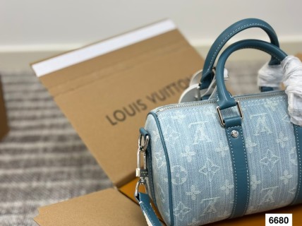 Louis Vuitton Denim Pillow Bag Blue view 7