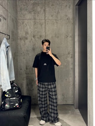 Black & Grey Plaid Wide-Leg Pants view 4