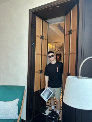 Thom Browne Black Pocket T-Shirt with Signature Stripe view 4