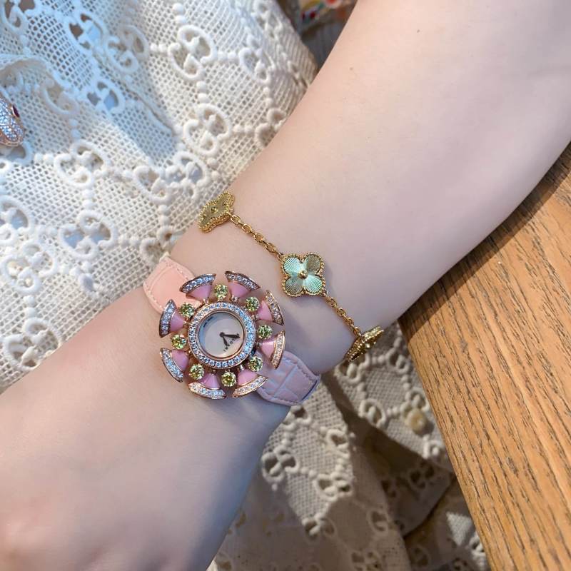 Bulgari Divas' Dream Rose Gold Amethyst Diamond Watch view