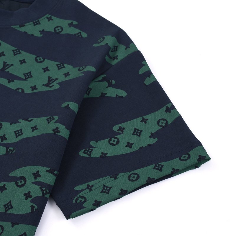 Mint Crocodile Print Short Sleeve T-Shirt Black view