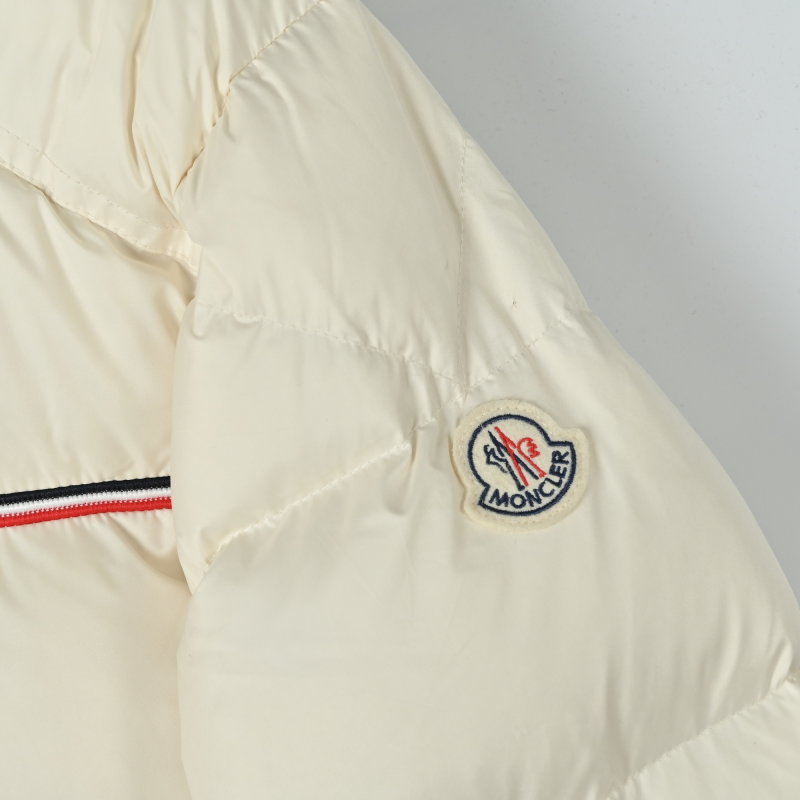 Moncler Green Puffer Down Jacket view