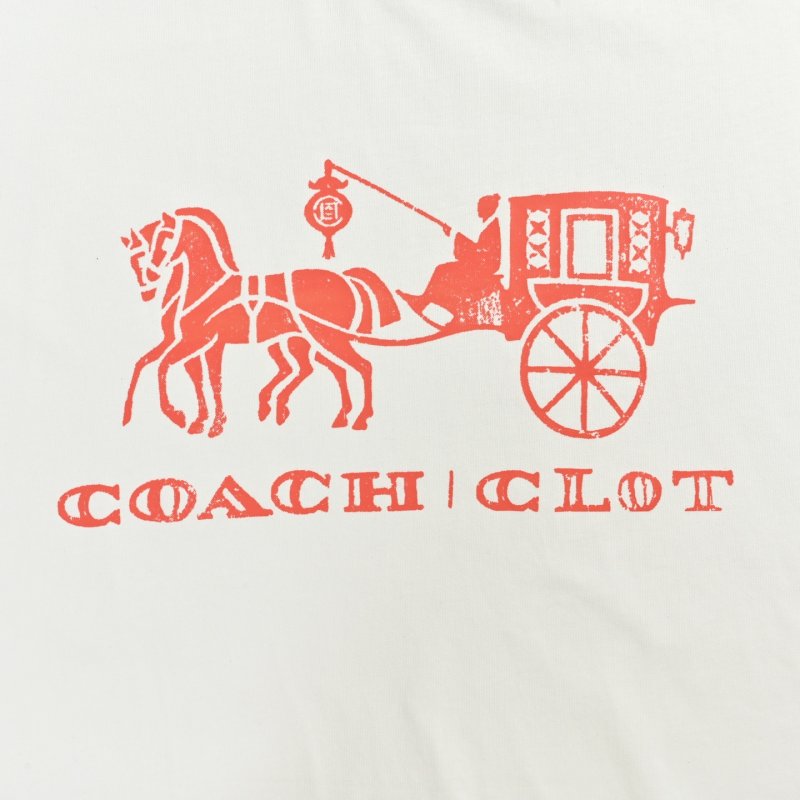 Gucci Horse Carriage Print White T-Shirt view