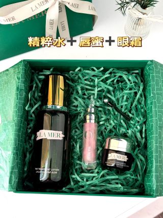 La Mer 3-Piece Skincare Essentials Set - Essence Water, Eye Cream & Lip Balm view 4