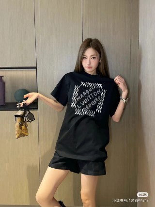 Black Graphic Print Short Sleeve T-Shirt view 2