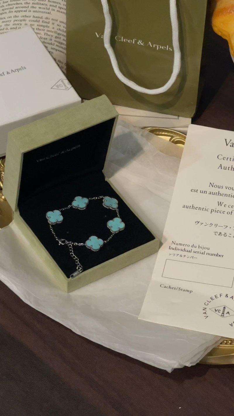 Van Cleef & Arpels Turquoise Clover Bracelet Silver