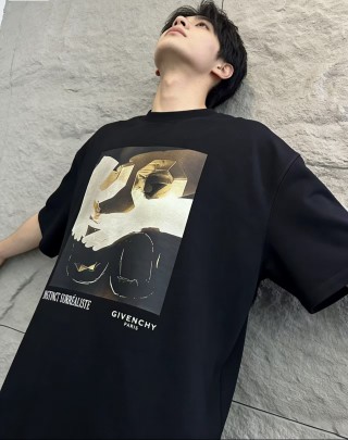 Givenchy Distinct Surréaliste Black T-Shirt view 3
