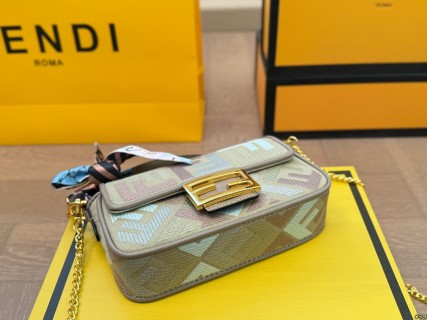 Fendi Embroidered Baguette Bag Small Beige view 8