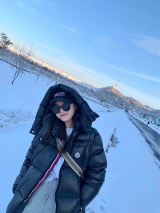 Moncler Black Down Puffer Jacket with Red Zip view 3