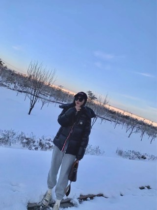 Moncler Black Down Puffer Jacket with Red Zip view 6