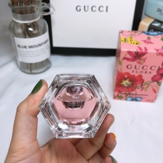 Gucci Flora Gardenia 50ML Eau de Parfum view 4
