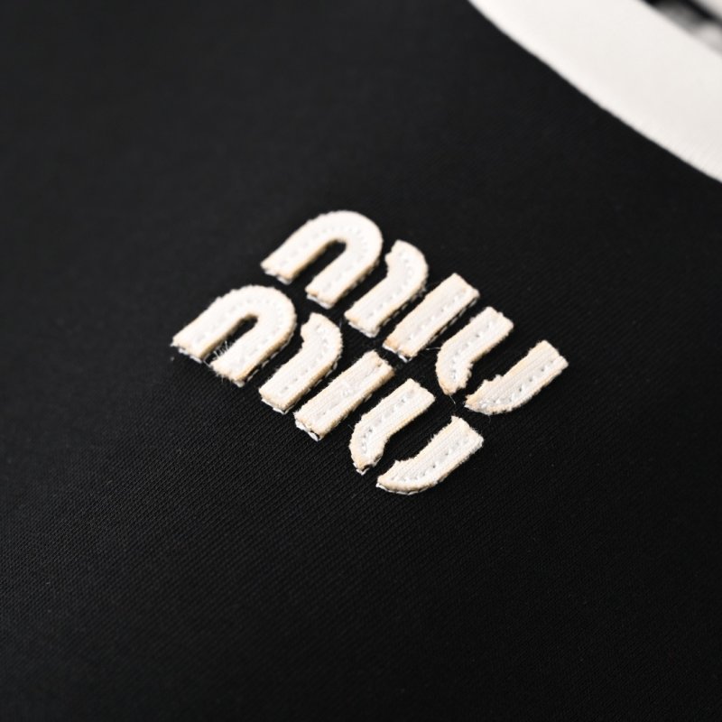 Miu Miu Contrast Collar Logo Embroidered T-Shirt Black view