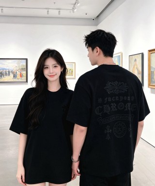 Black Minimalist Short Sleeve T-Shirt view 7