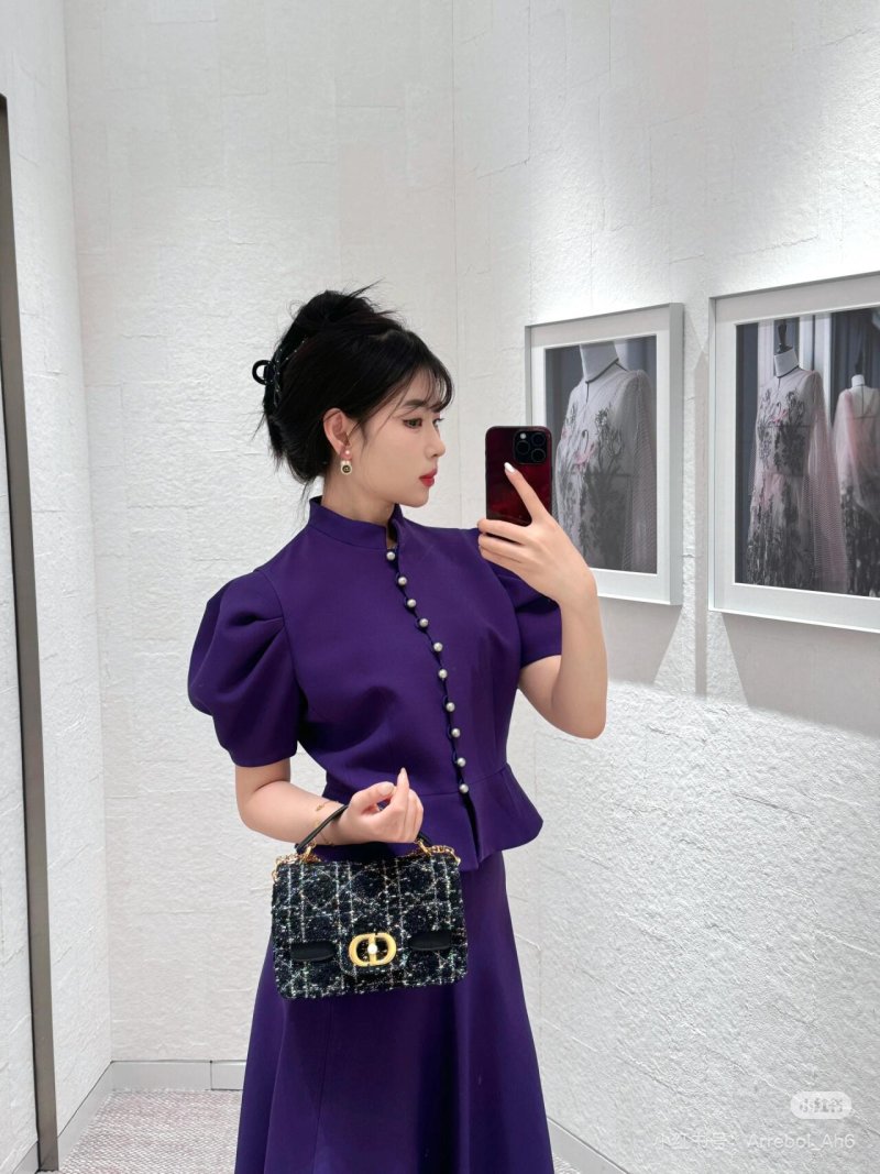 Dior 30 Montaigne Tweed Chain Shoulder Bag Black view