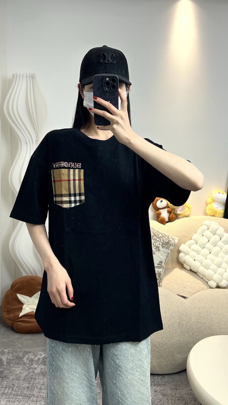 Burberry Black T-Shirt with Vintage Check Pocket view