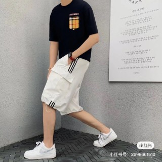Burberry Black T-Shirt with Vintage Check Pocket view 5