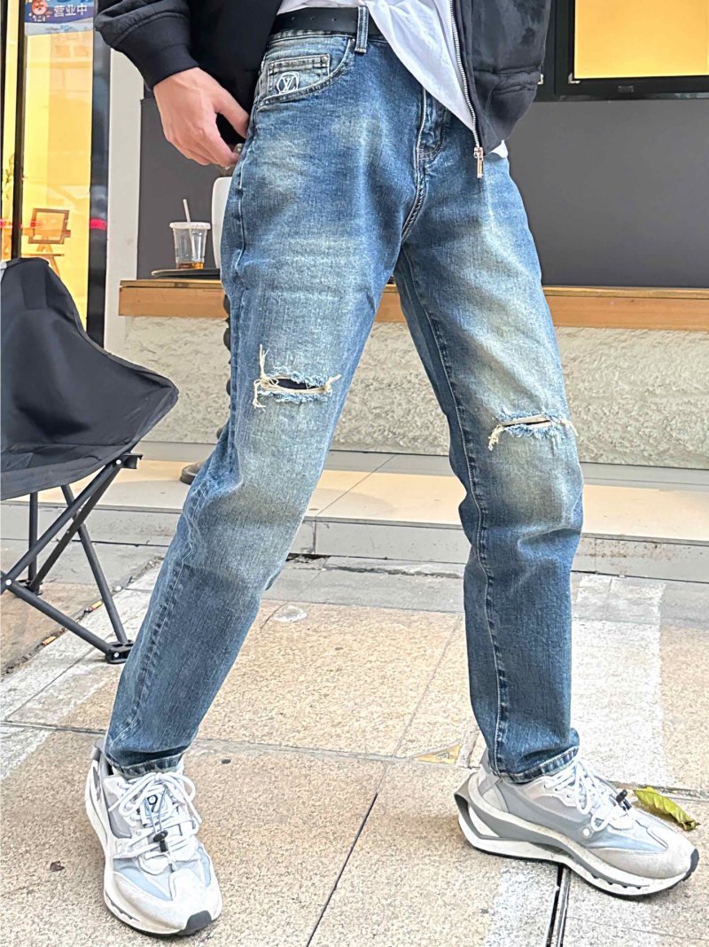 Classic Medium Wash Straight Fit Denim Jeans view
