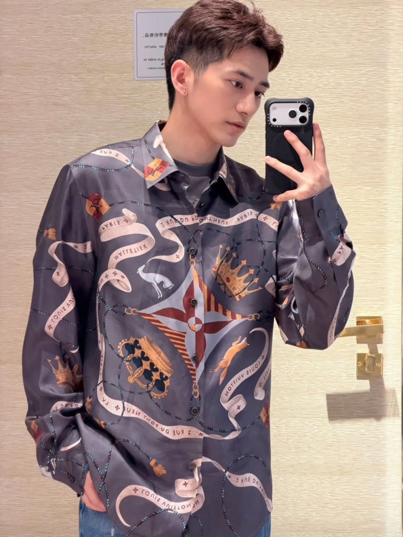 Hermès Navy Silk Twill Scarf Print Shirt view