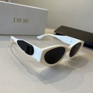 Dior Oval Frame Sunglasses - White/Black