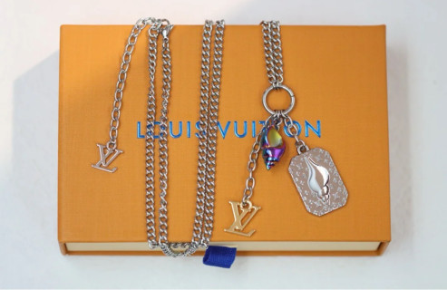 LV Shell Monogram Pendant Necklace Silver view 5