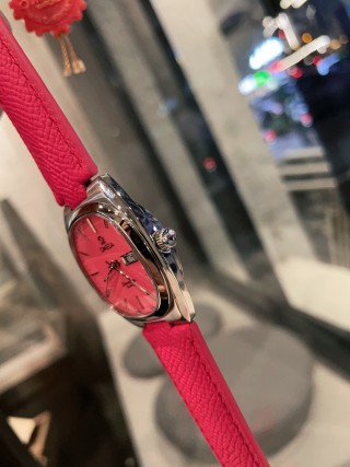 Omega Seamaster Inspired Red Dial Watch view 4