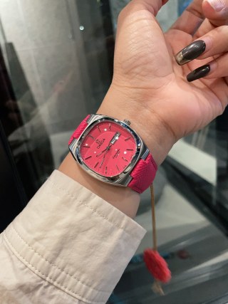 Omega Seamaster Inspired Red Dial Watch view 8