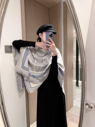 Dior ZP166 Twill Square Scarf – Grey & Cream