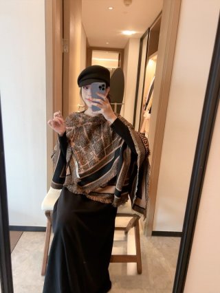 Dior ZP166 Twill Square Scarf – Grey & Cream view 6