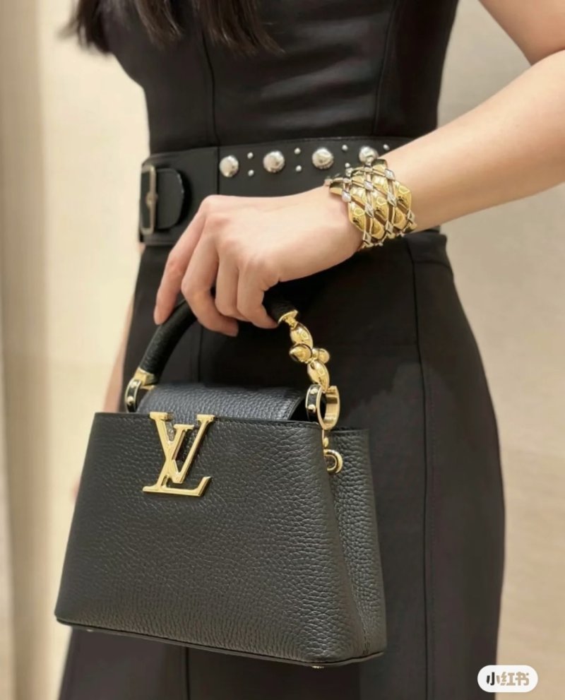 Louis Vuitton Capucines MM Orange Leather Handbag view