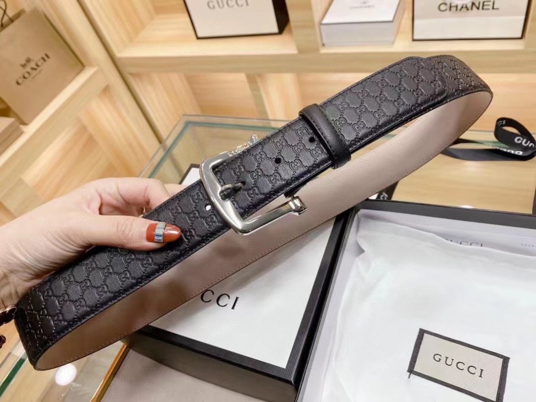 Gucci GG Monogram Black Leather Belt with Metal Buckle view