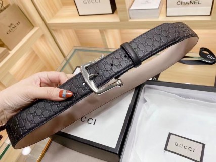 Gucci GG Monogram Black Leather Belt with Metal Buckle view 2