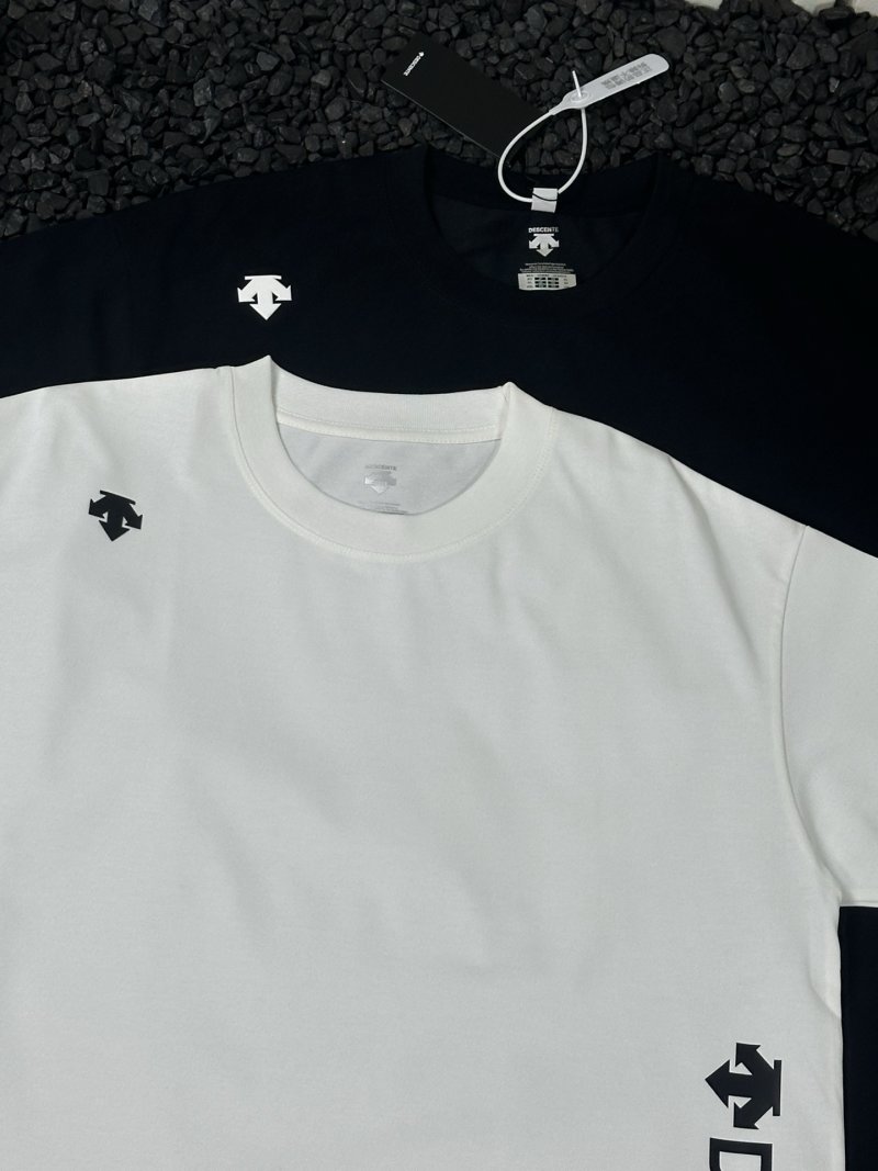 Descente Classic Logo T-Shirt White view