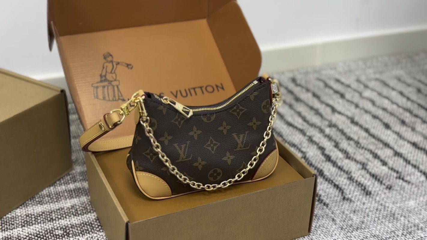 Louis Vuitton Monogram Canvas Shoulder Bag Black Gold