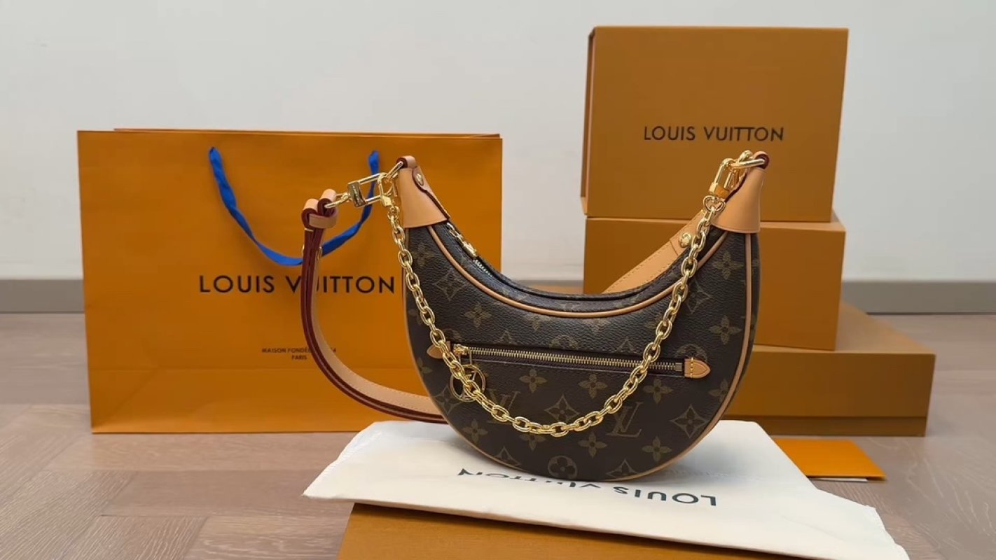 Louis Vuitton Monogram Canvas Hobo Shoulder Bag - Brown