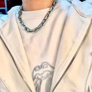 Louis Vuitton LV Monogram Bamboo Blue Enamel Link Necklace view 3