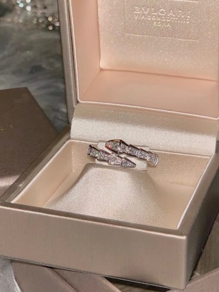 Bvlgari Serpenti Diamond Ring Silver