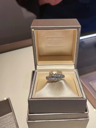 Bvlgari Serpenti Diamond Ring Silver view 8