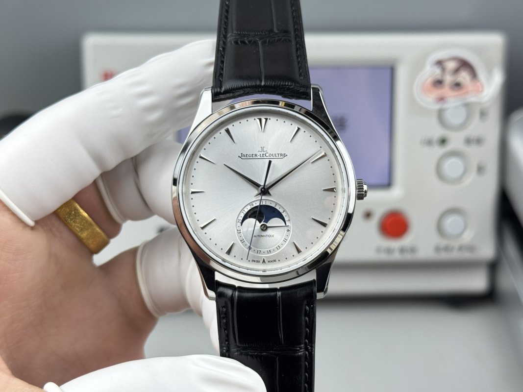Jaeger-LeCoultre Master Moon Phase Silver Dial Men's Watch
