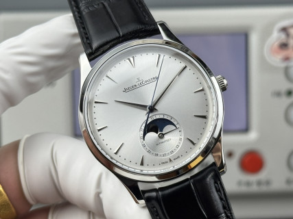 Jaeger-LeCoultre Master Moon Phase Silver Dial Men's Watch view 4