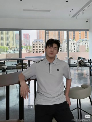 Kolon Sport Silicone Badge Short Sleeve Polo Shirt Grey view 7