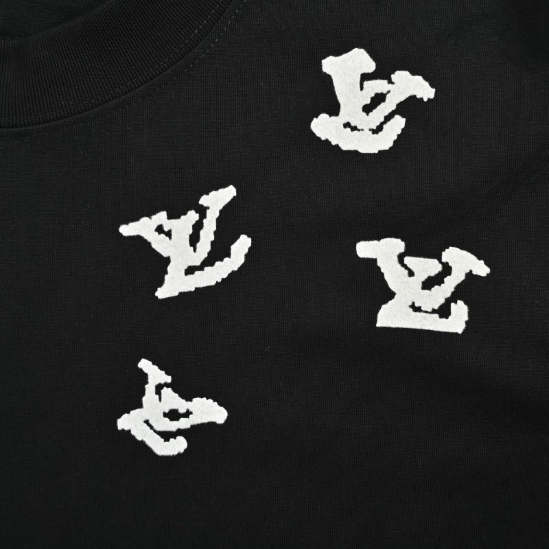Louis Vuitton Monogram Print Black T-Shirt view