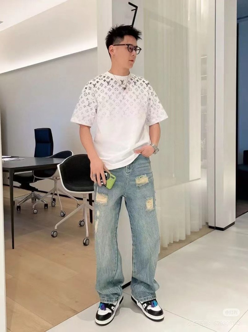 Louis Vuitton Monogram White Short Sleeve T-Shirt