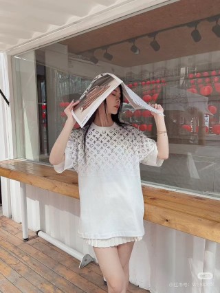 Louis Vuitton Monogram White Short Sleeve T-Shirt view 3