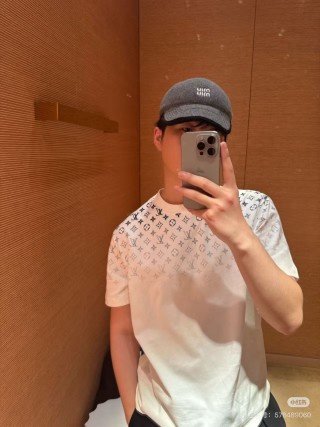Louis Vuitton Monogram White Short Sleeve T-Shirt view 5