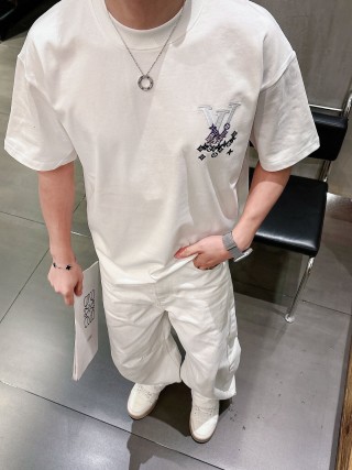 Louis Vuitton Monogram Diamond Print White T-Shirt view 6