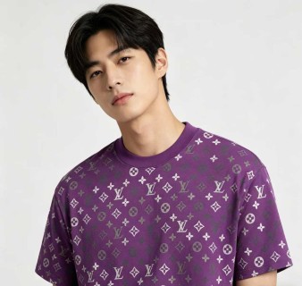 Louis Vuitton Monogram Purple Short Sleeve T-Shirt view 4