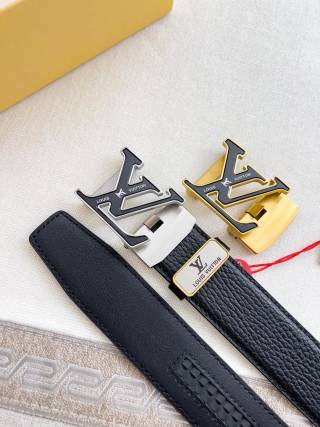 Louis Vuitton LV Initials Black Leather Automatic Belt view 9