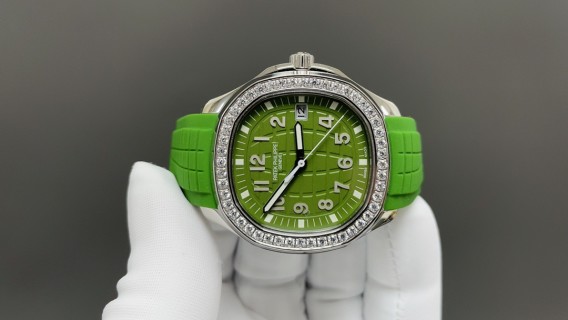 Patek Philippe Aquanaut Luce Green Dial Diamond Bezel Watch view 2